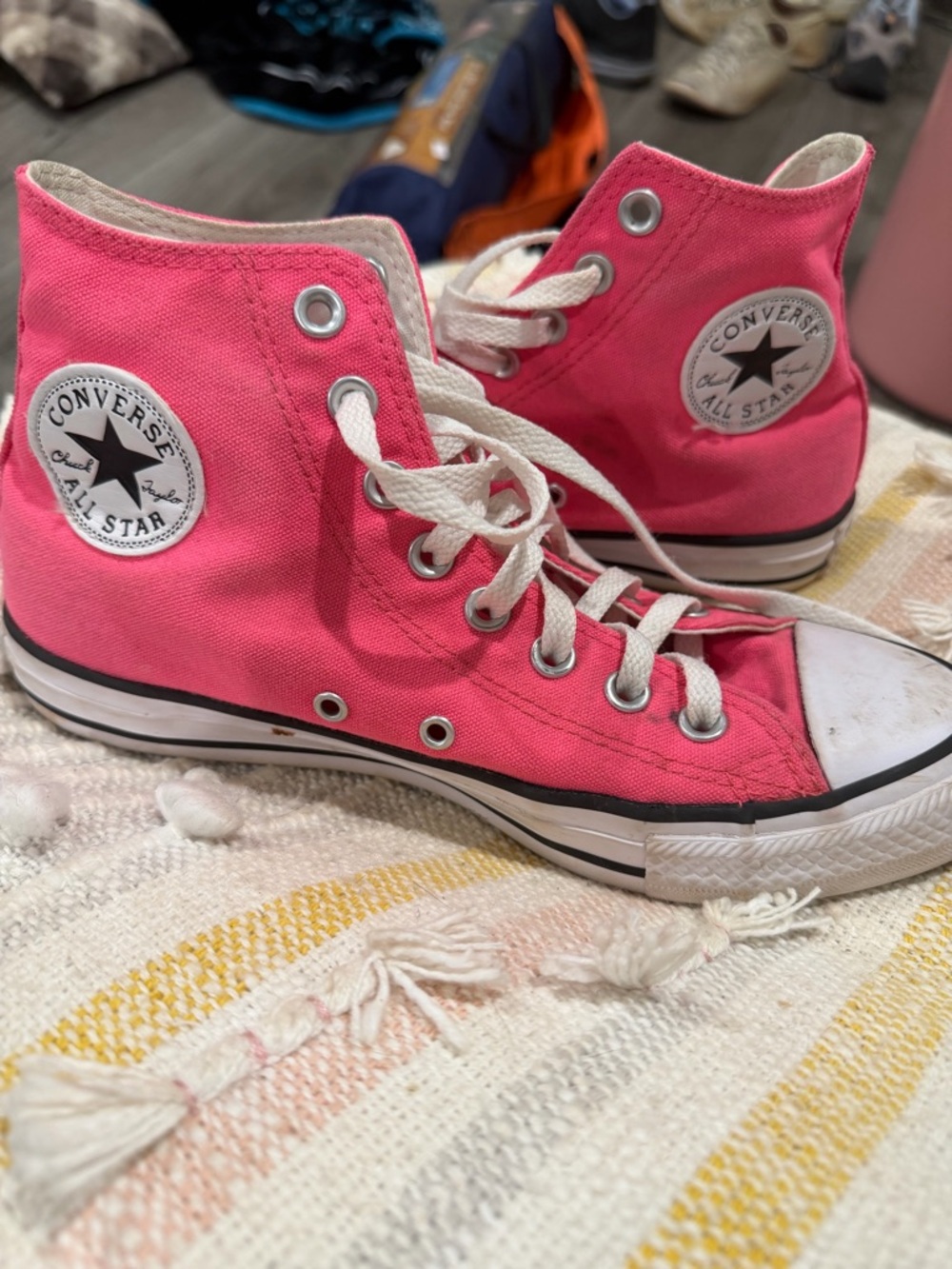 👟 Converse Chuck Taylor All Star High Tops – Pink – Women’s 8.5